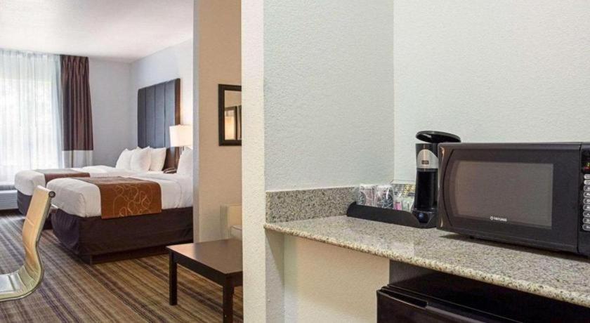 Comfort Suites Mandeville - Covington Exterior photo